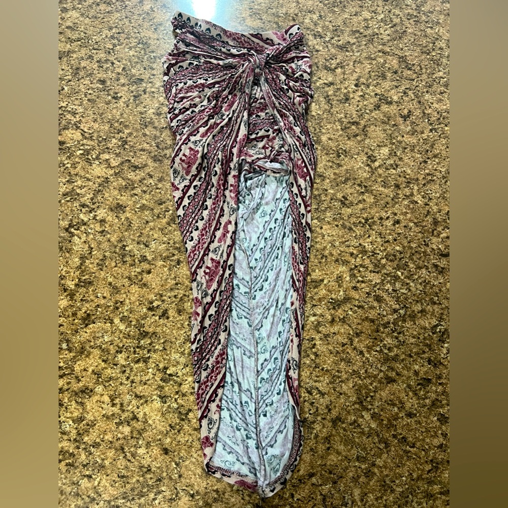 Split High Low Patterned Skirt